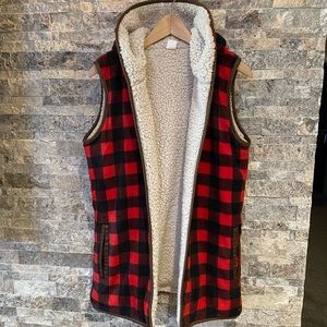 Buffalo Plaid Hooded Sherpa lined Vest size M